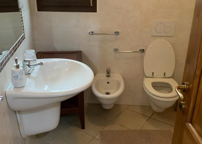 Vyhled Na More, Zahradka A Bazen *
